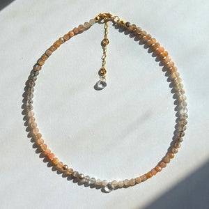 Elegant Peach Moonstone Choker: Gold Filled Minimalist Gemstone Necklace for Healing and Style
